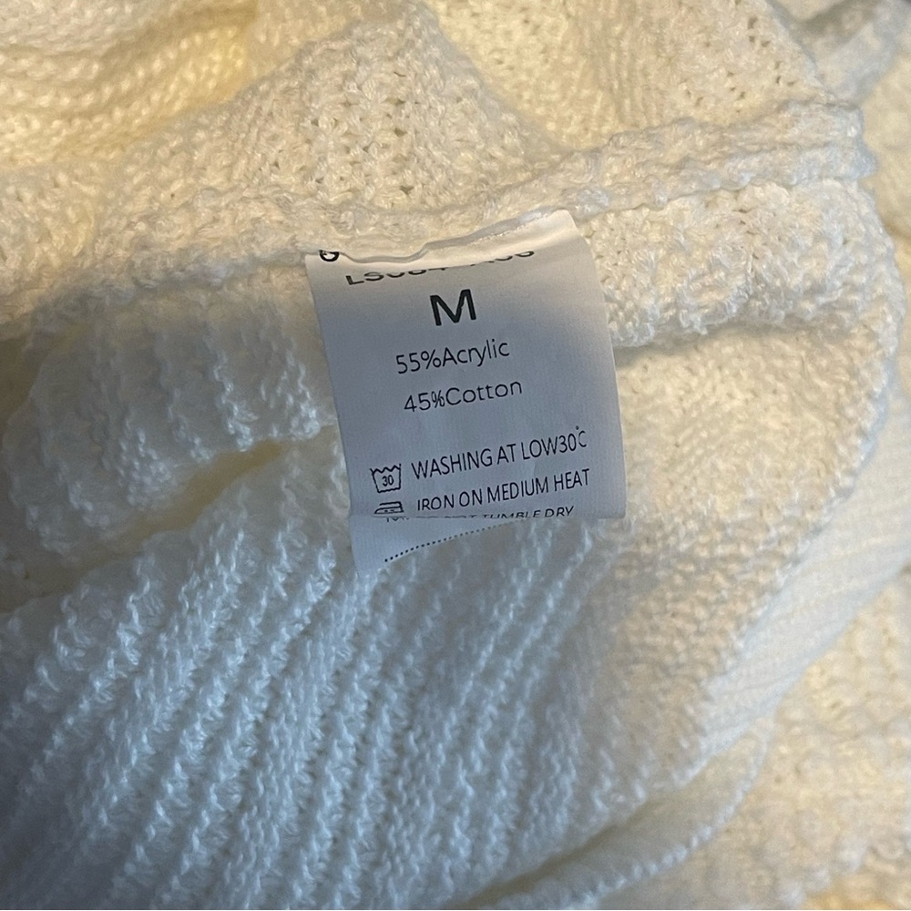 Lillusory White Button-Up Cardigan - Picture 5 of 5